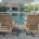 Sonnenliegen sind für die perfekte Entspannung am Pool kaum wegzudenken.